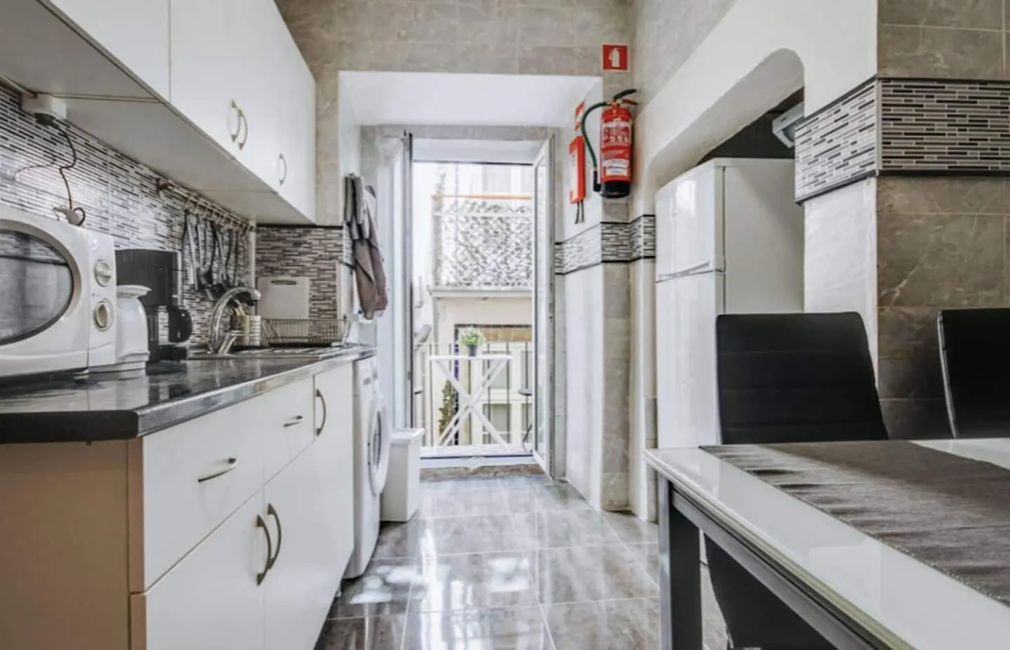 3 Bedroom Apartment In Baixa With River View Lizbona